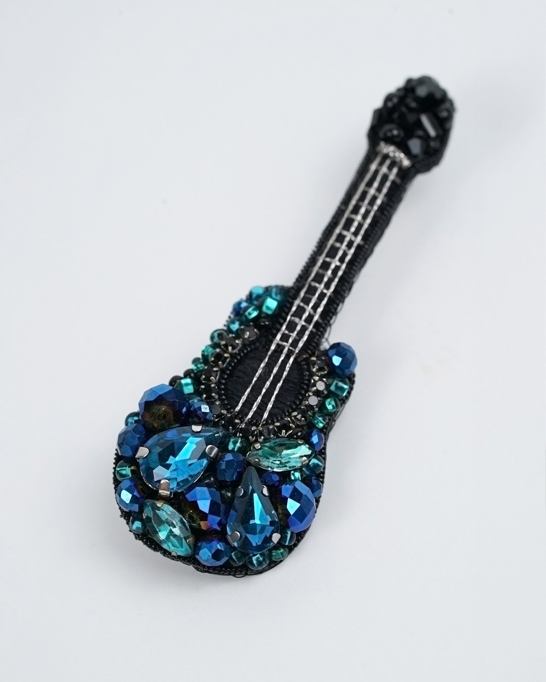 Blue Guitar Beaded Brooch - Image 4