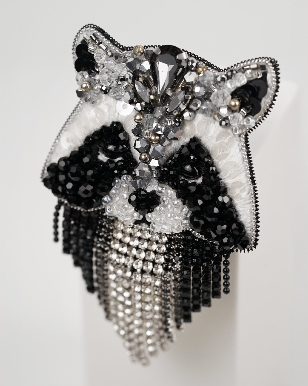 Raccoon Beaded Brooch - Image 13