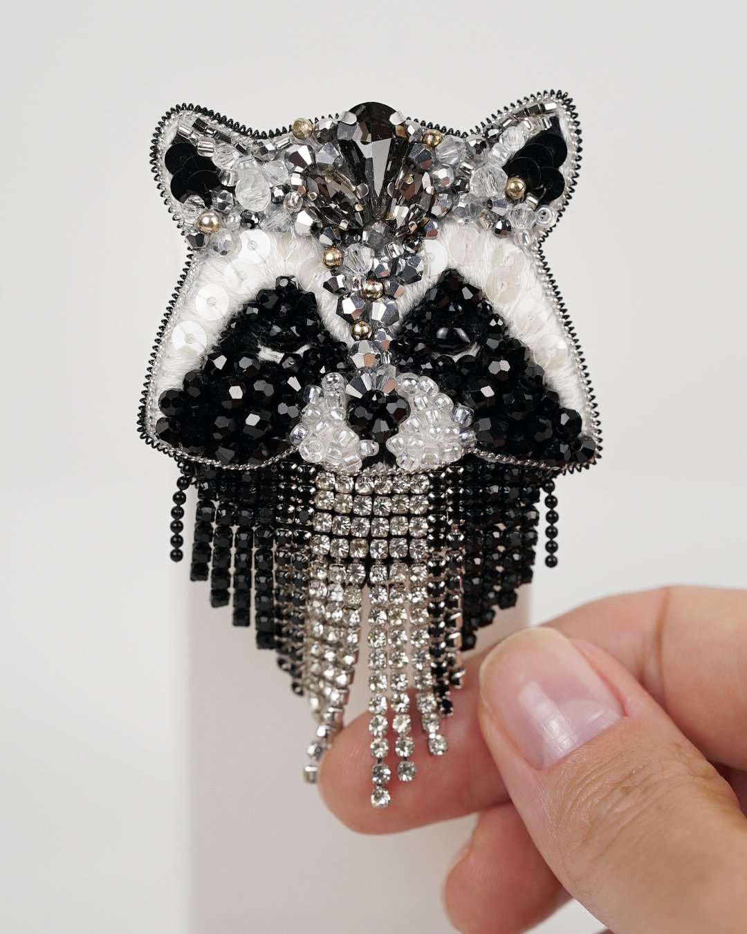 Raccoon Beaded Brooch - Image 10