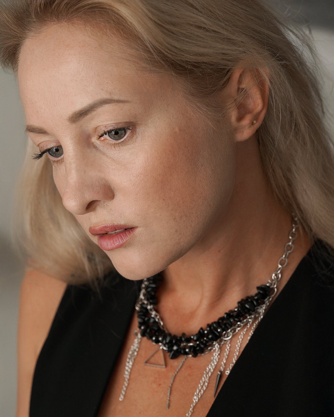 Rebel Chain Necklace - Black Stone & Silver - Image 3