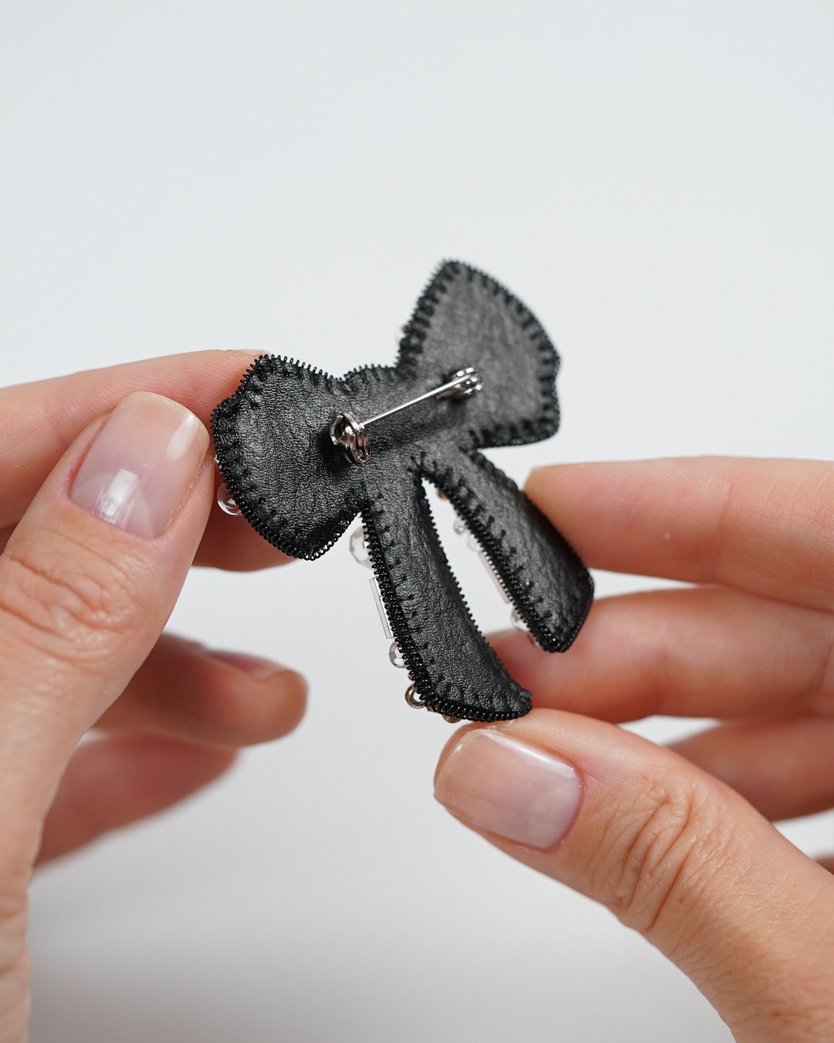 Bow Brooch - Silver White - Image 6