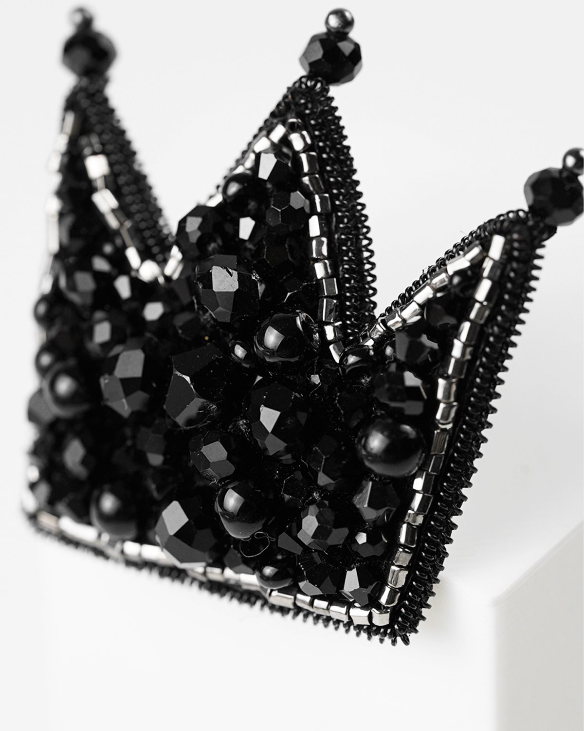 Black Crown Brooch (Basquiat Inspired) - Image 5