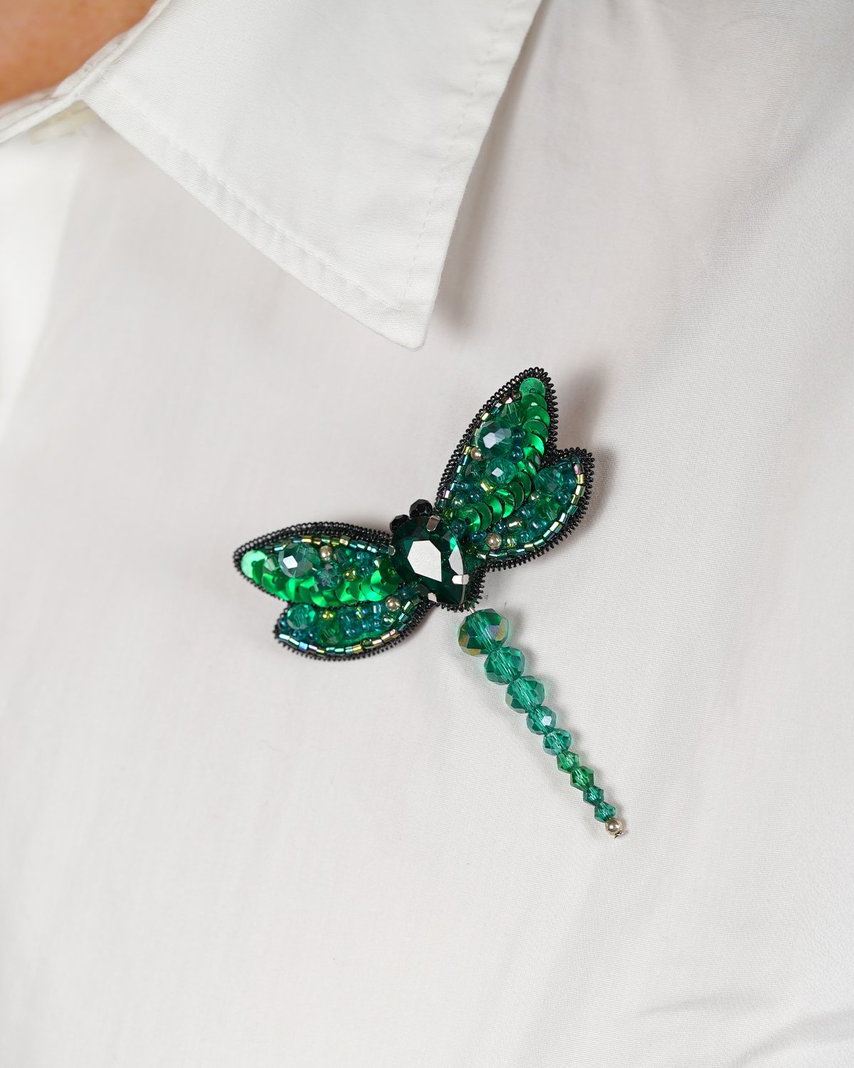 Dragonfly Brooch - Emerald - Image 10