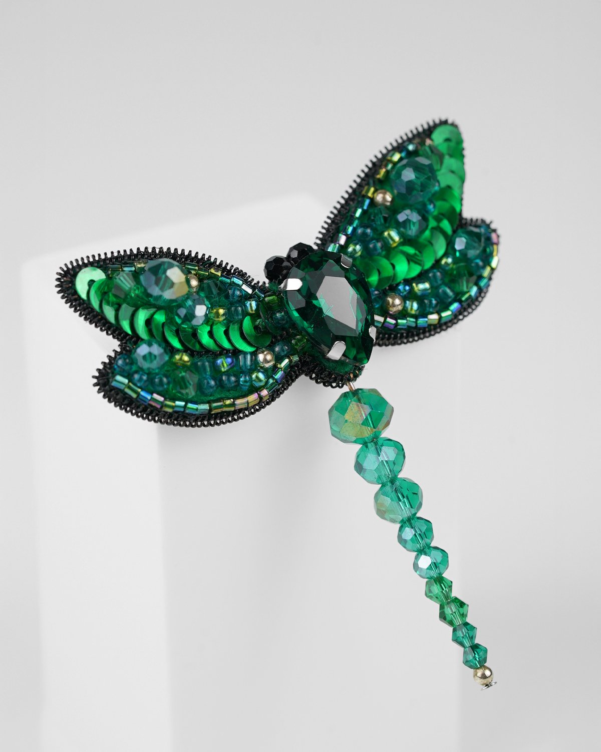 Dragonfly Brooch - Emerald - Image 3