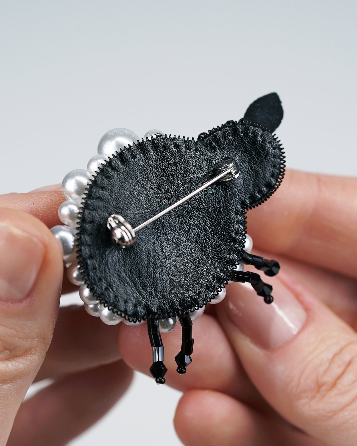 Dreaming Sheep Brooch - Image 6