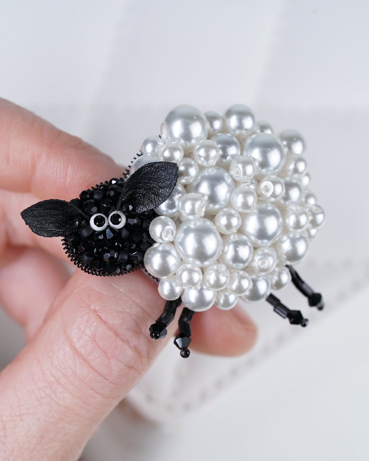 Dreaming Sheep Brooch - Image 11