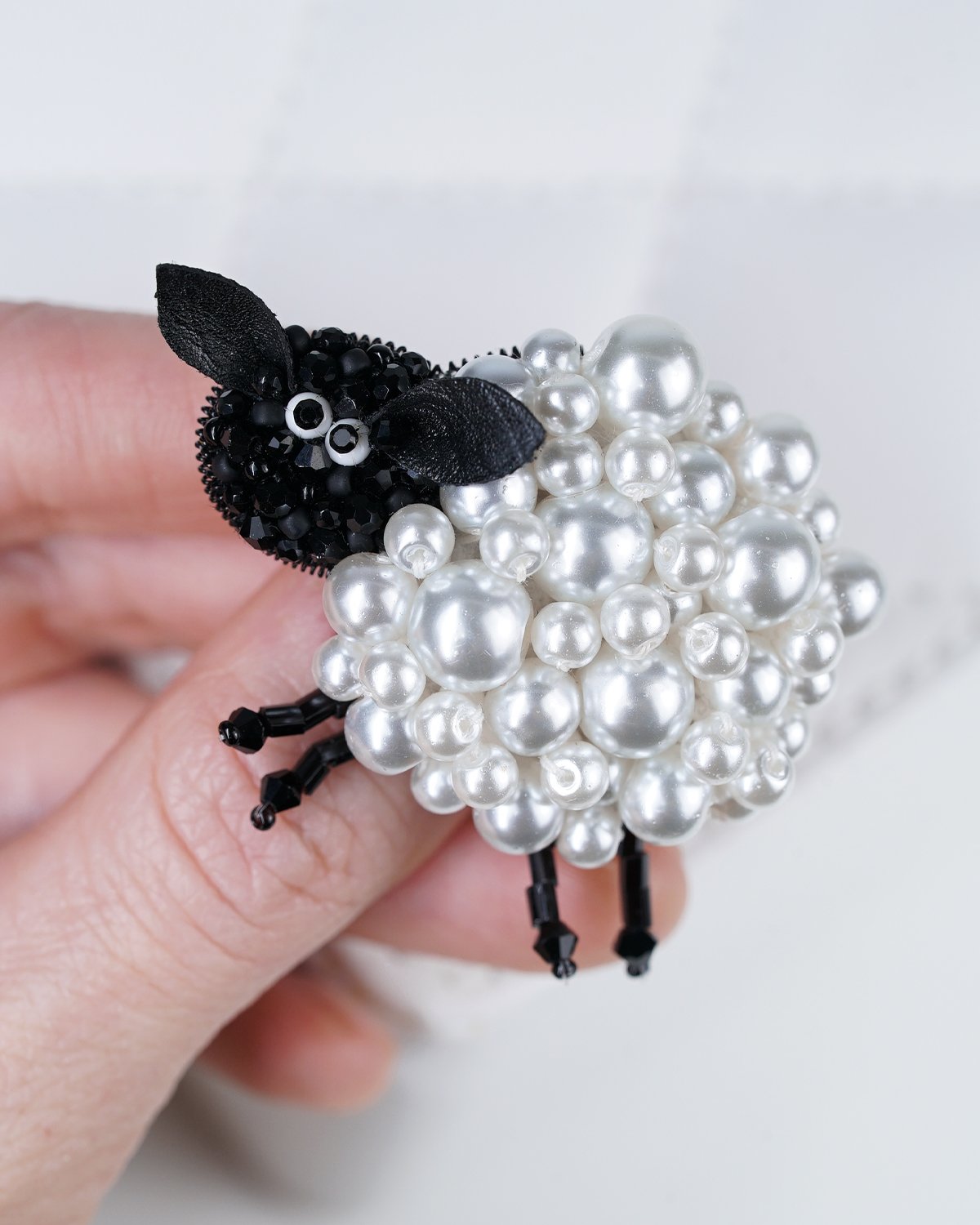 Dreaming Sheep Brooch - Image 12